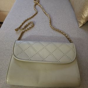 Vintage cream quilted crossbody with gold chain